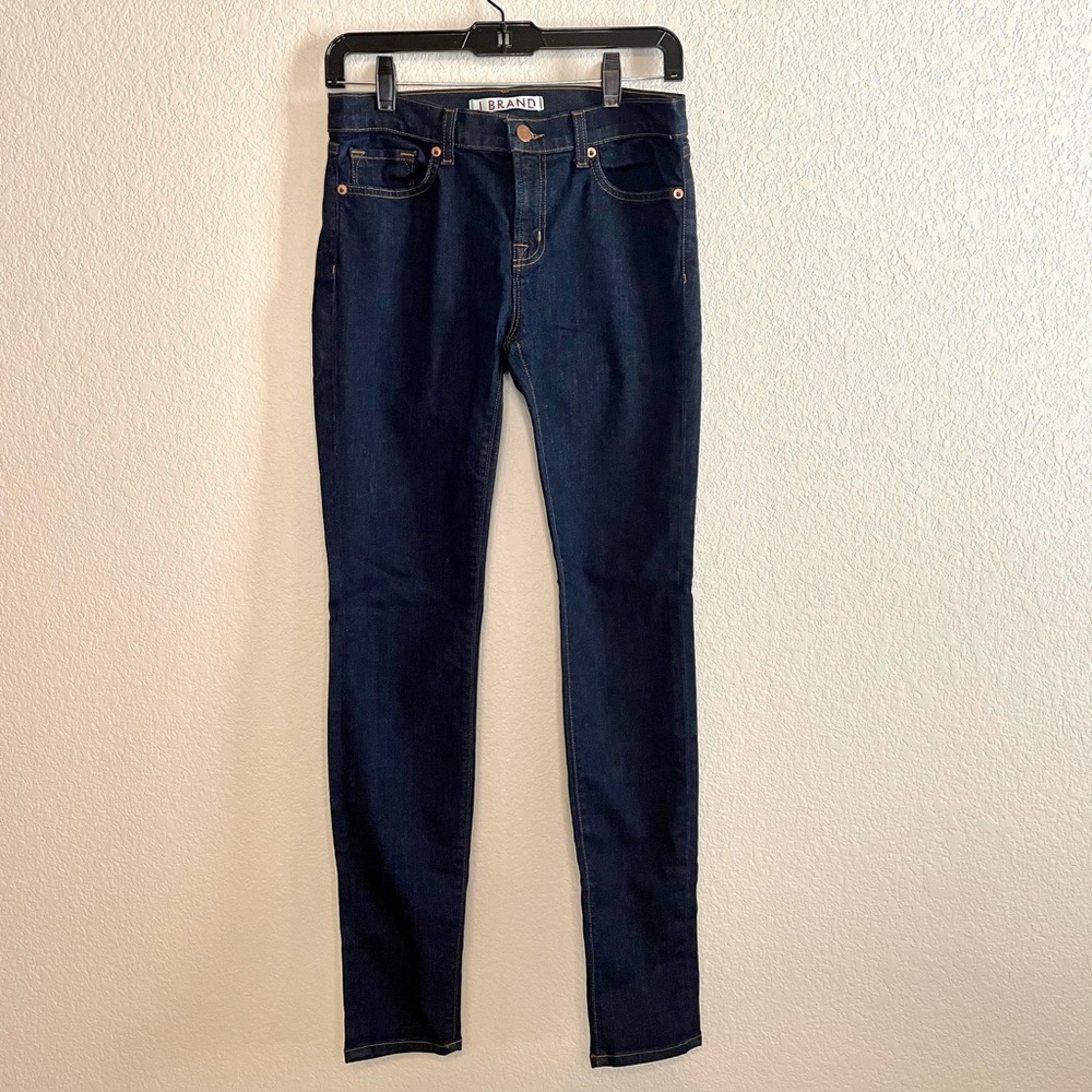 J Brand 811 Mid Rise Skinny Leg Jeans in Pure *28